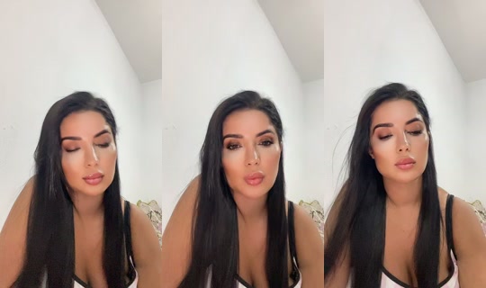 saronaaah_wapii96's Live Session — Aug 2, 2026, 9:50 PM