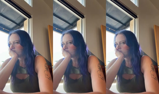 scarletroselover's Live Session — Aug 3, 2026, 9:52 PM