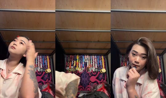 secret.adell_'s Live Session — Oct 15, 2026, 10:57 AM