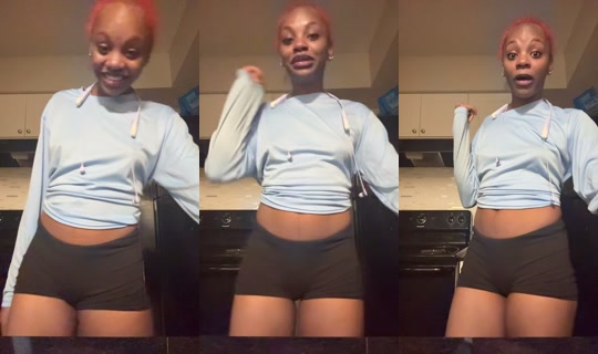 secretdiaryofagemini's Live Session — Oct 24, 2026, 11:42 PM