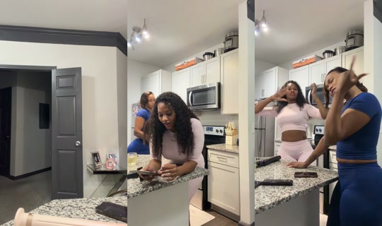 smooch___x's Live Session — Sep 26, 2026, 9:33 PM