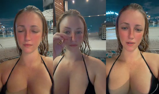somechickjustt's Live Session — Oct 24, 2026, 2:14 AM