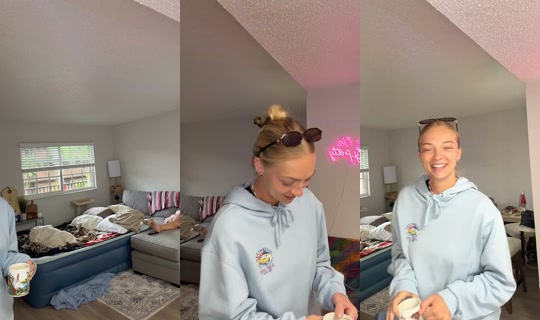 sweeetlikehoneyy_'s Live Session — Aug 2, 2026, 4:35 PM