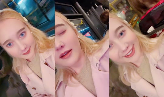 thecutemirrorgirl's Live Session — Oct 18, 2026, 4:20 PM
