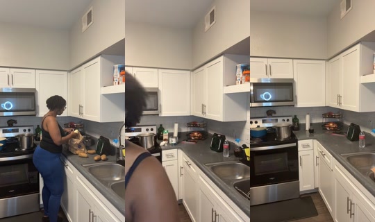 thegoddesscharnae's Live Session — Sep 26, 2026, 1:25 AM