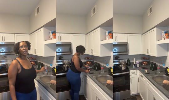 thegoddesscharnae's Live Session — Sep 26, 2026, 2:10 AM