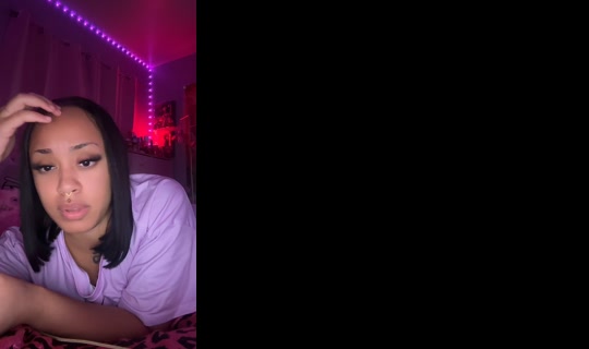 theleiyna's Live Session — Sep 23, 2026, 8:53 AM