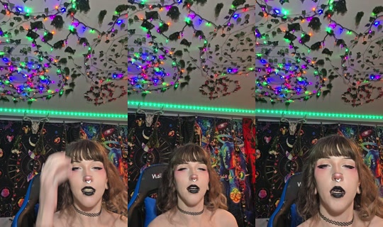 themolliestmay's Live Session — Jul 28, 2026, 4:02 AM