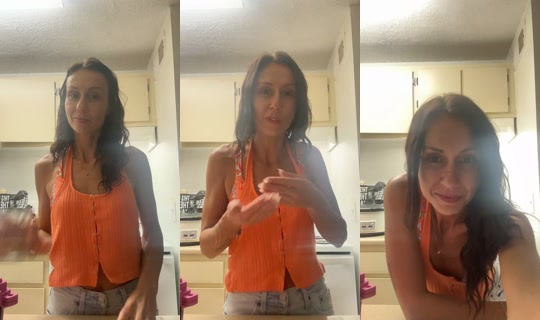 thetarotgirlfl's Live Session — Aug 29, 2026, 9:33 PM