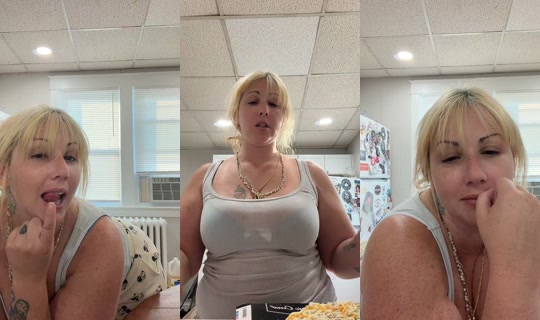 thicctokqueen's Live Session — Jul 26, 2026, 10:28 PM