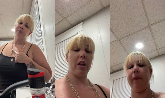 thicctokqueen's Live Session — Jul 28, 2026, 1:06 AM