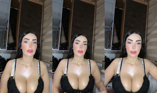 tugceemotovlog's Live Session — Sep 1, 2026, 6:48 PM