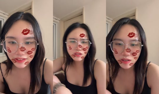 uyentama's Live Session — Oct 15, 2026, 8:56 PM