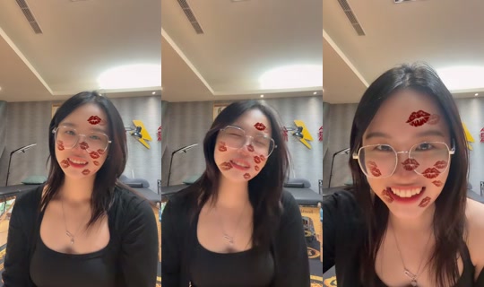 uyentama's Live Session — Oct 23, 2026, 9:59 AM