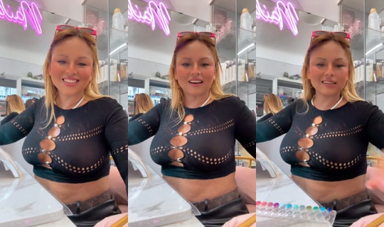 vickivanesa2's Live Session — Jul 24, 2026, 6:14 PM