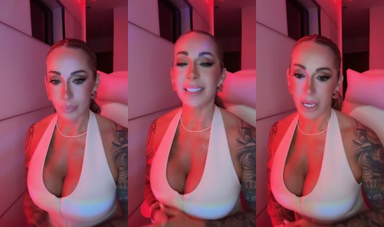 vickyfit22's Live Session — Jul 25, 2026, 10:42 PM