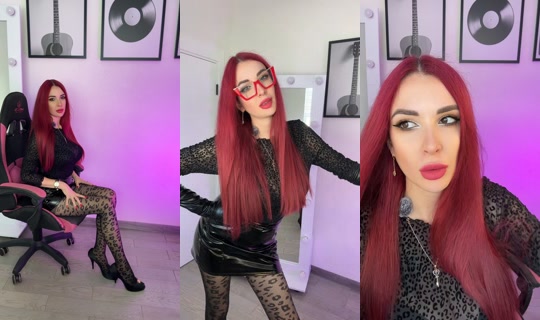 vickyfoxi's Live Session — Aug 14, 2026, 10:40 AM
