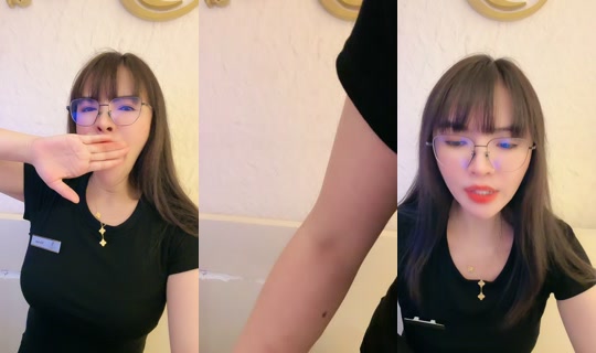vivian81703's Live Session — Oct 29, 2026, 8:18 AM