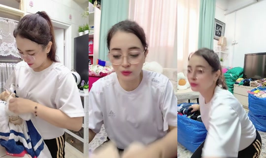 waniza_niza's Live Session — Oct 17, 2026, 12:12 AM