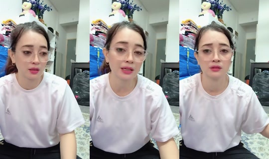 waniza_niza's Live Session — Oct 17, 2026, 12:55 AM