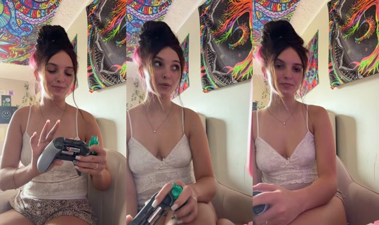 wifeyysarah's Live Session — Sep 18, 2026, 6:56 PM
