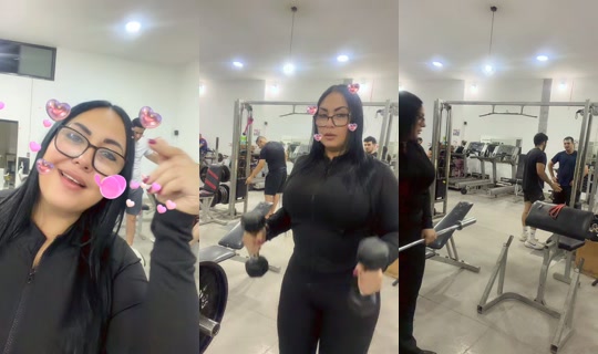 yammiamor07's Live Session — Oct 13, 2026, 3:54 AM