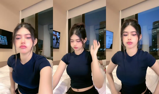 yurramelia's Live Session — Jul 23, 2026, 10:30 PM