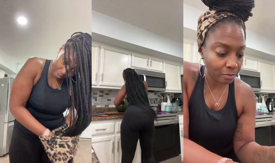 melanichole's Live Session — May 27, 2026, 9:48 PM