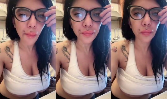 melissa_red's Live Session — May 30, 2026, 12:24 PM