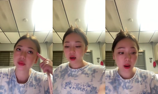 Foxxbunny8's Live Session — Jul 8, 2026, 12:27 AM