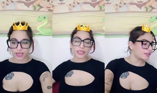 Foxy.xoxo's Live Session — Jul 6, 2026, 10:20 PM