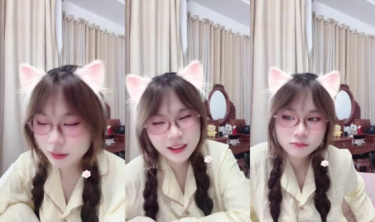 Lynhxinhiu's Live Session — Jun 28, 2026, 4:58 PM