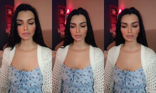 Flirty_princess's Live Session — May 6, 2026, 12:18 PM