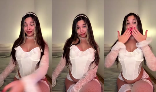 adelmeow's Live Session — May 19, 2026, 3:27 PM