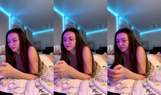 annieccat's Live Session — May 8, 2026, 7:30 PM