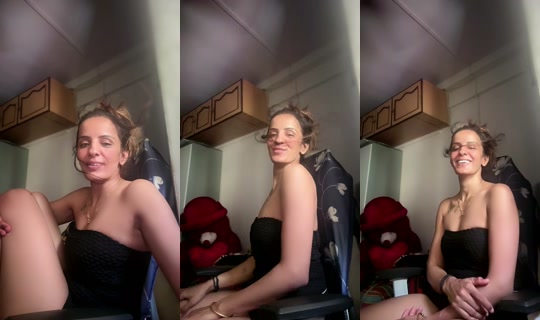 queenmahi's Live Session — May 30, 2026, 8:38 AM