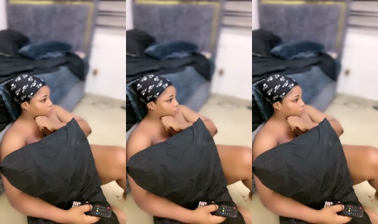 realbustygurl's Live Session — May 20, 2026, 3:52 AM