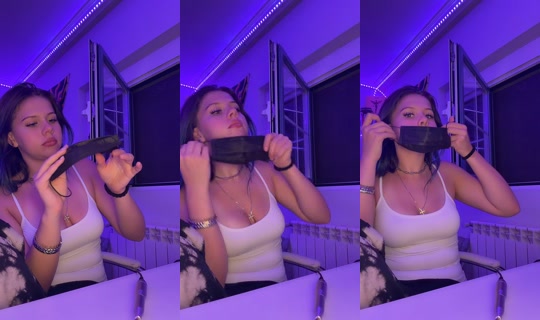 bluupixiedust's Live Session — May 21, 2026, 9:04 PM
