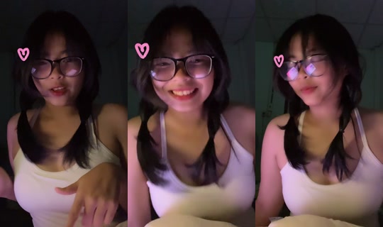 chompoo_ji's Live Session — May 19, 2026, 12:04 AM
