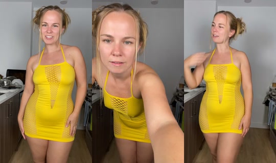 melanie_rose_99's Live Session — May 20, 2026, 10:33 PM