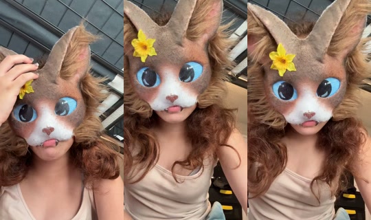 clementine_loves_cat3s's Live Session — May 23, 2026, 10:55 PM