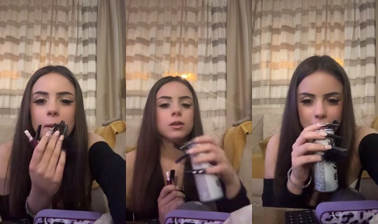 laraa08b's Live Session — May 22, 2026, 11:19 PM