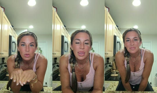 betruth_smile's Live Session — Jul 7, 2026, 12:04 AM