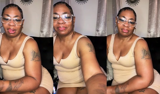 sexy_carol123's Live Session — Jul 6, 2026, 3:32 AM