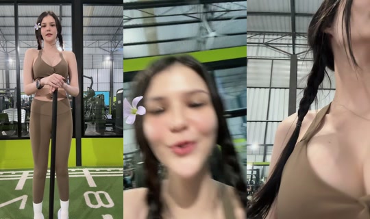 tina25400's Live Session — Jul 6, 2026, 1:10 PM
