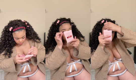 zoeesimone's Live Session — Jul 8, 2026, 4:37 AM