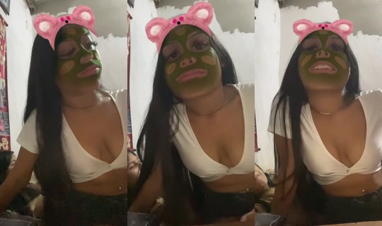 mica.cardozo_'s Live Session — Apr 12, 2026, 12:44 AM