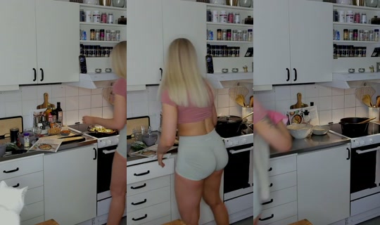 linnynova's Live Session — May 21, 2026, 12:21 AM